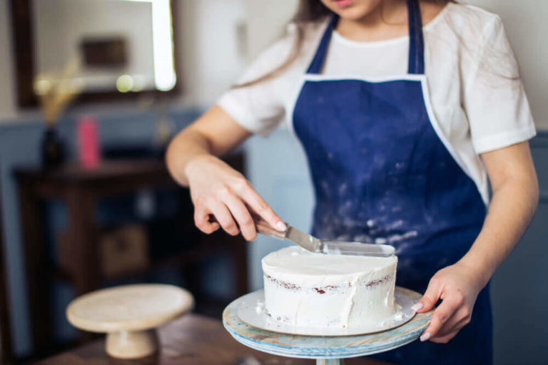 crumb coat cake