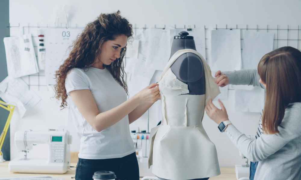 Introduction To Fabric for Fashion Design